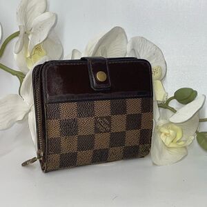 AUTHENTIC Louis Vuitton Damier Zippy Compact Wallet